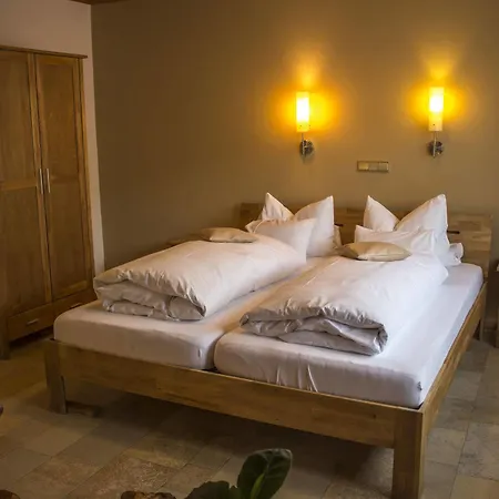 Raffelsteiner Hof 2*